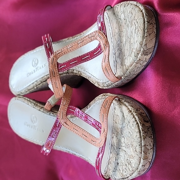 COLE HAAN sz 9.5 cork wedge heel sandals - Picture 4 of 8